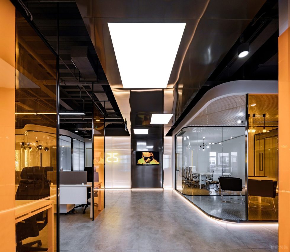 動(dòng)感現(xiàn)代風(fēng)辦公室裝修設(shè)計(jì)白色軟膜天花 動(dòng)感現(xiàn)代風(fēng)辦公室裝修設(shè)計(jì)白色軟膜天花