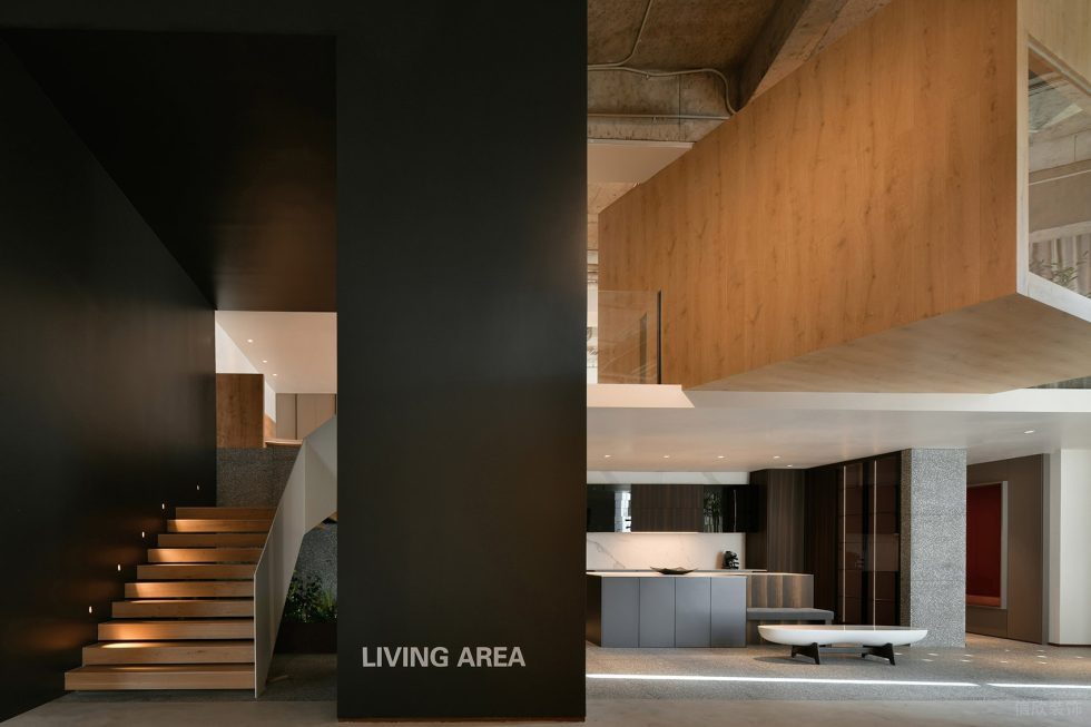 工業(yè)原木風(fēng)展廳裝修案例 木材踏步樓梯