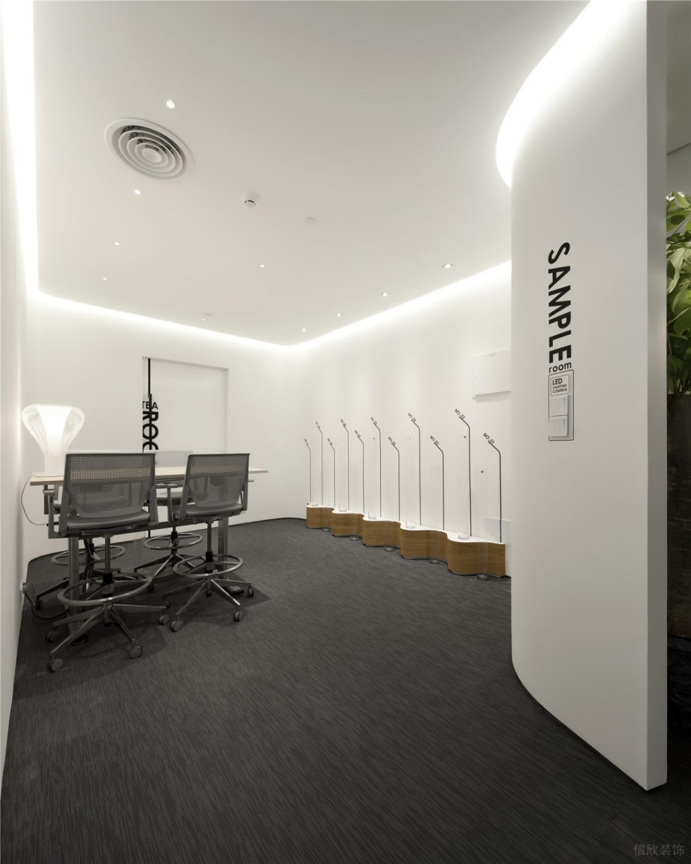 灰白色現代風辦公室裝修設計灰白色洽談室 灰白色現代風辦公室裝修設計灰白色洽談室