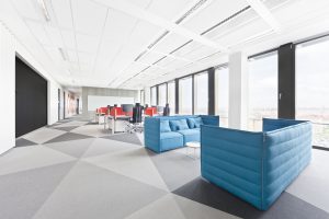 簡(jiǎn)約混搭風(fēng)辦公室裝修設(shè)計(jì)灰白色辦公大廳效果圖