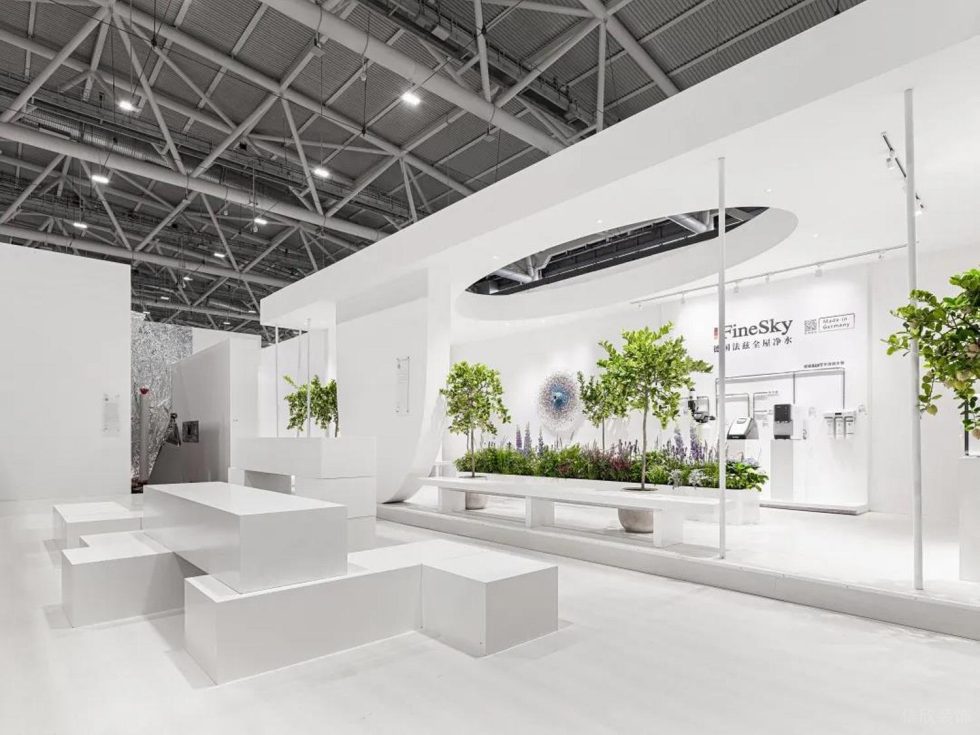 現(xiàn)代簡約風家居實驗館展廳裝修效果圖 綠樹綠化帶