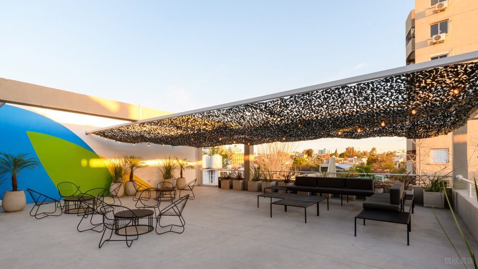 多彩色趣味現代風辦公室裝修設計素色露臺休閑區(qū)