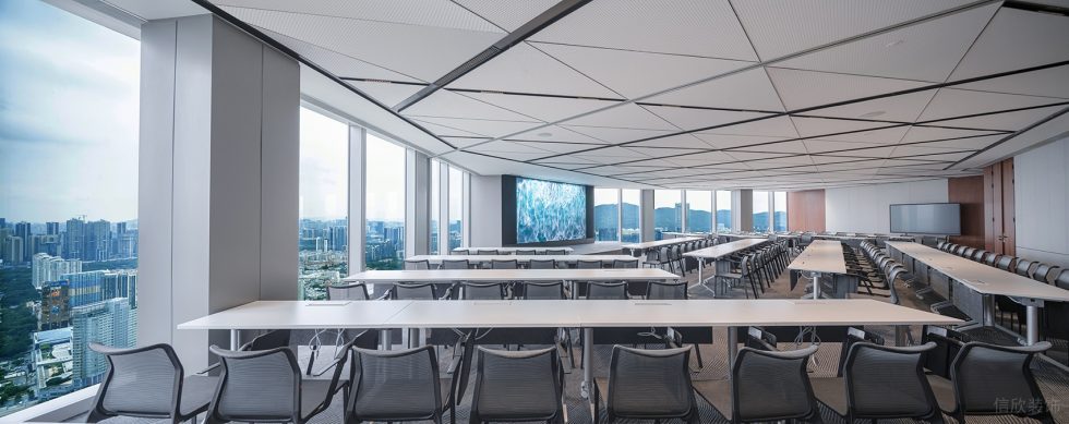 高級灰現(xiàn)代簡約風(fēng)辦公室裝修設(shè)計灰白色培訓(xùn)室