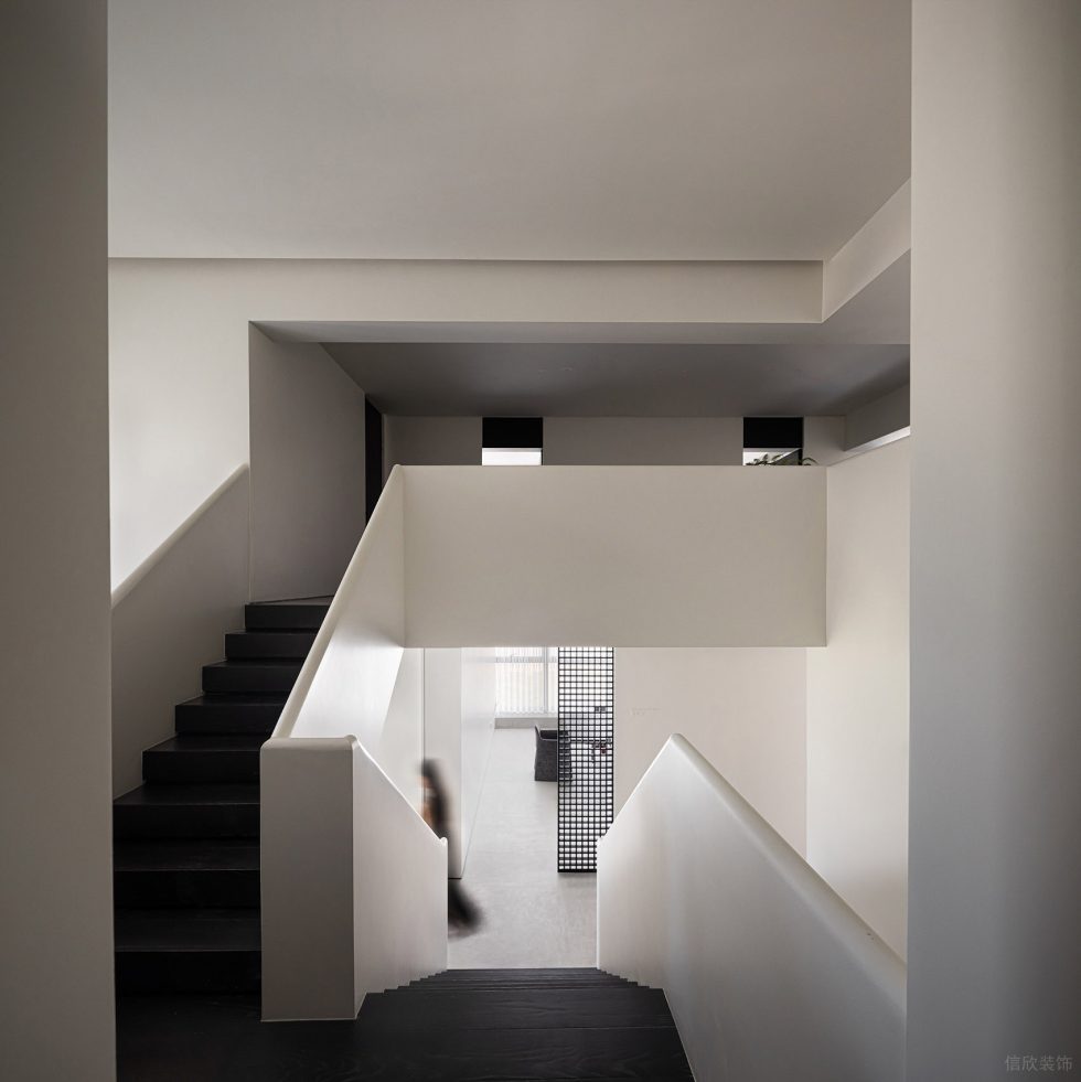 黑白灰抽象極簡(jiǎn)風(fēng)辦公室裝修設(shè)計(jì)黑白色樓梯 黑白灰抽象極簡(jiǎn)風(fēng)辦公室裝修設(shè)計(jì)黑白色樓梯
