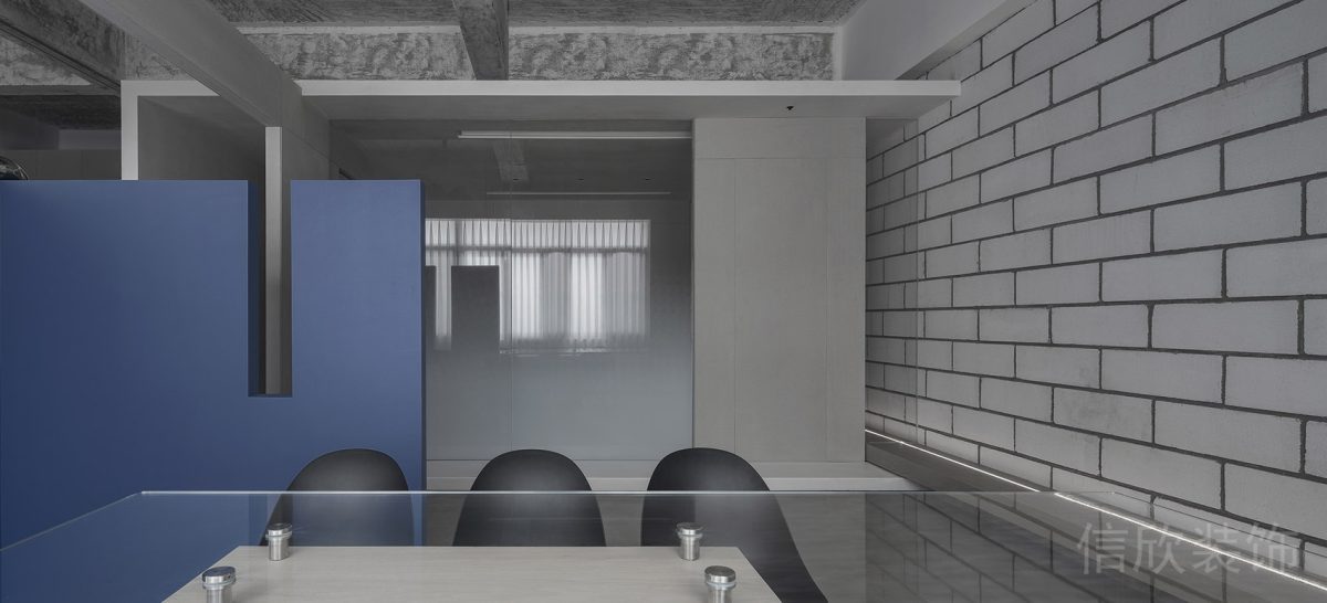 玻璃小型辦公室洽談室設(shè)計