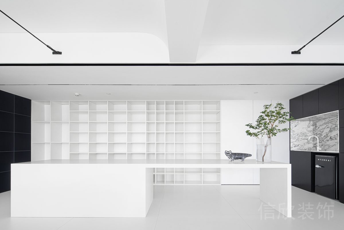 黑白極簡風辦公空間辦公區(qū)吧臺裝修設(shè)計