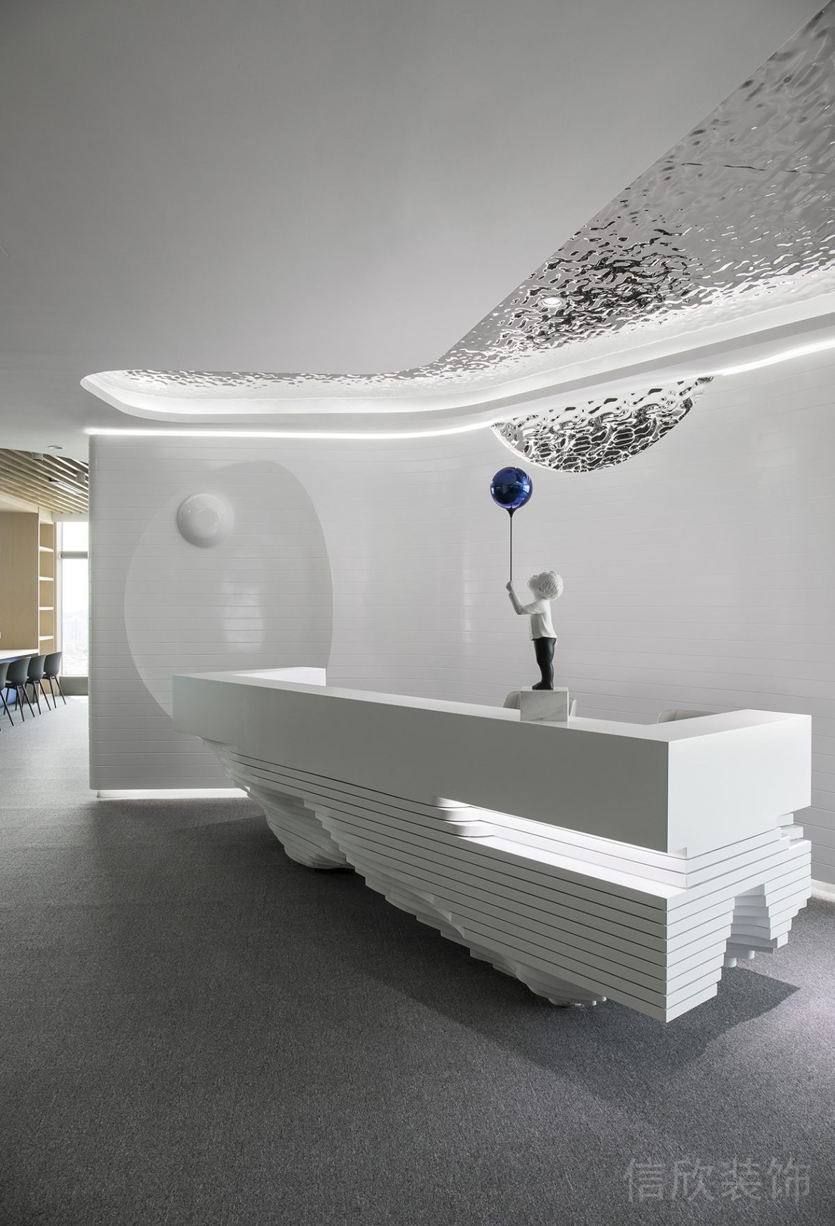 極簡(jiǎn)現(xiàn)代風(fēng)辦公空間異形接待臺(tái)設(shè)計(jì)