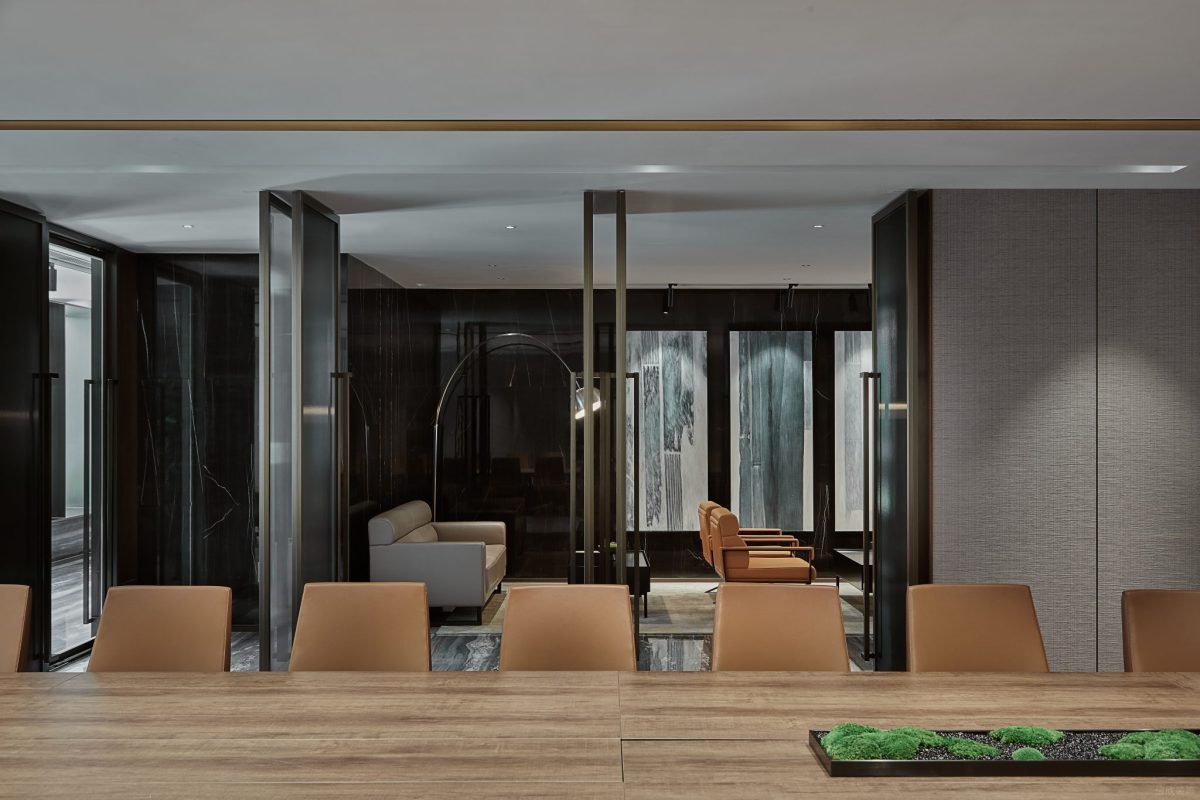 現(xiàn)代簡約風會議室長桌直線式設計圖