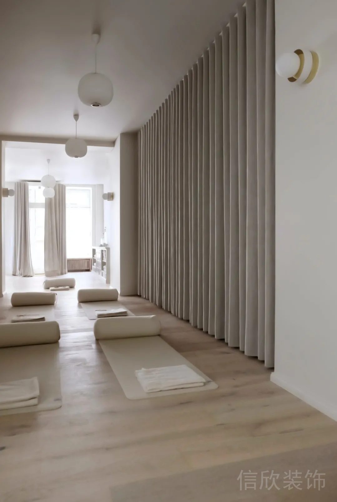 原木風瑜伽私教教室米白色設計創(chuàng)意天花