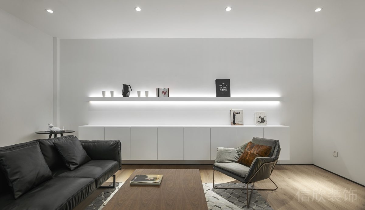 辦公室實(shí)木地板設(shè)計(jì)燈飾收納柜黑色皮革沙發(fā)