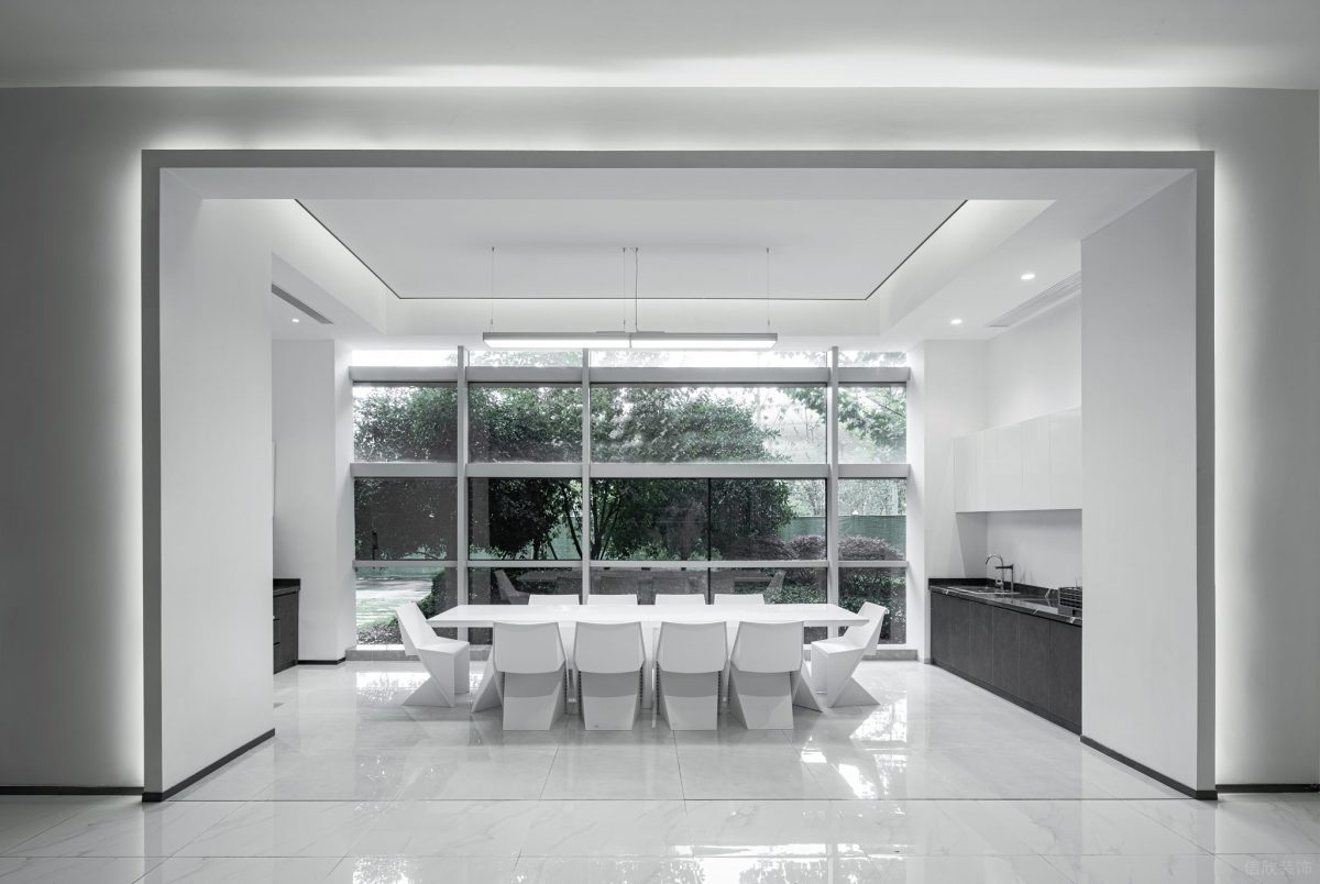 純白會(huì)議室裝修科技未來(lái)感現(xiàn)代幾何創(chuàng)意造型玻璃隔斷工作室