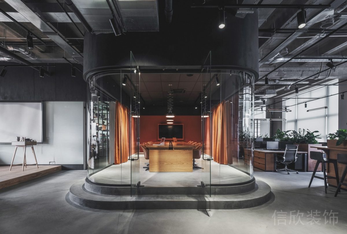 灰色階梯式玻璃弧線工業(yè)風(fēng)辦公室地臺(tái)裝修設(shè)計(jì)