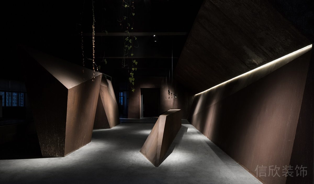 紅色裝修設(shè)計(jì)幾何線條裝修辦公室過道燈飾效果圖