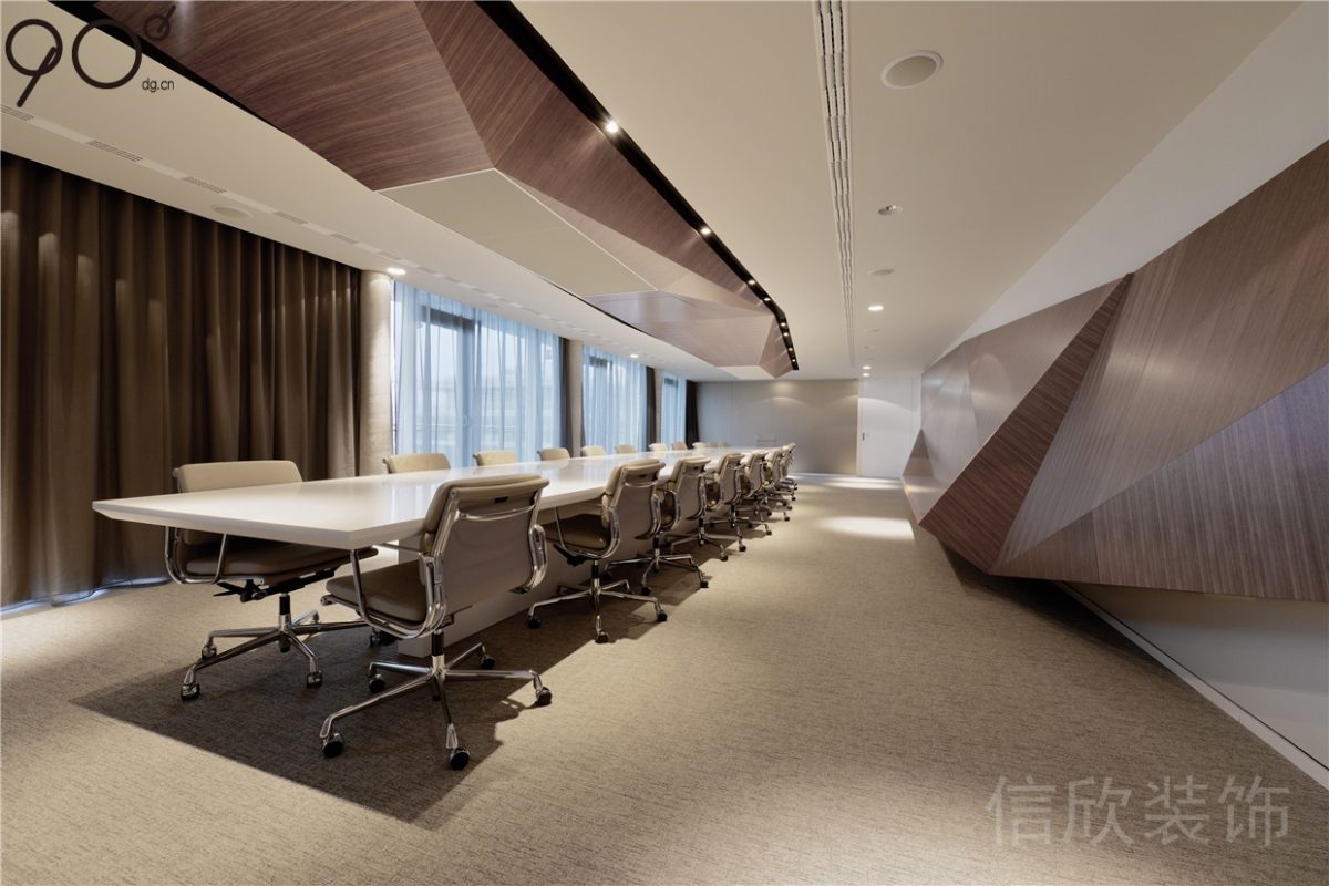 會議室棕色長桌效果會議室?guī)缀文举|(zhì)墻體天花裝修