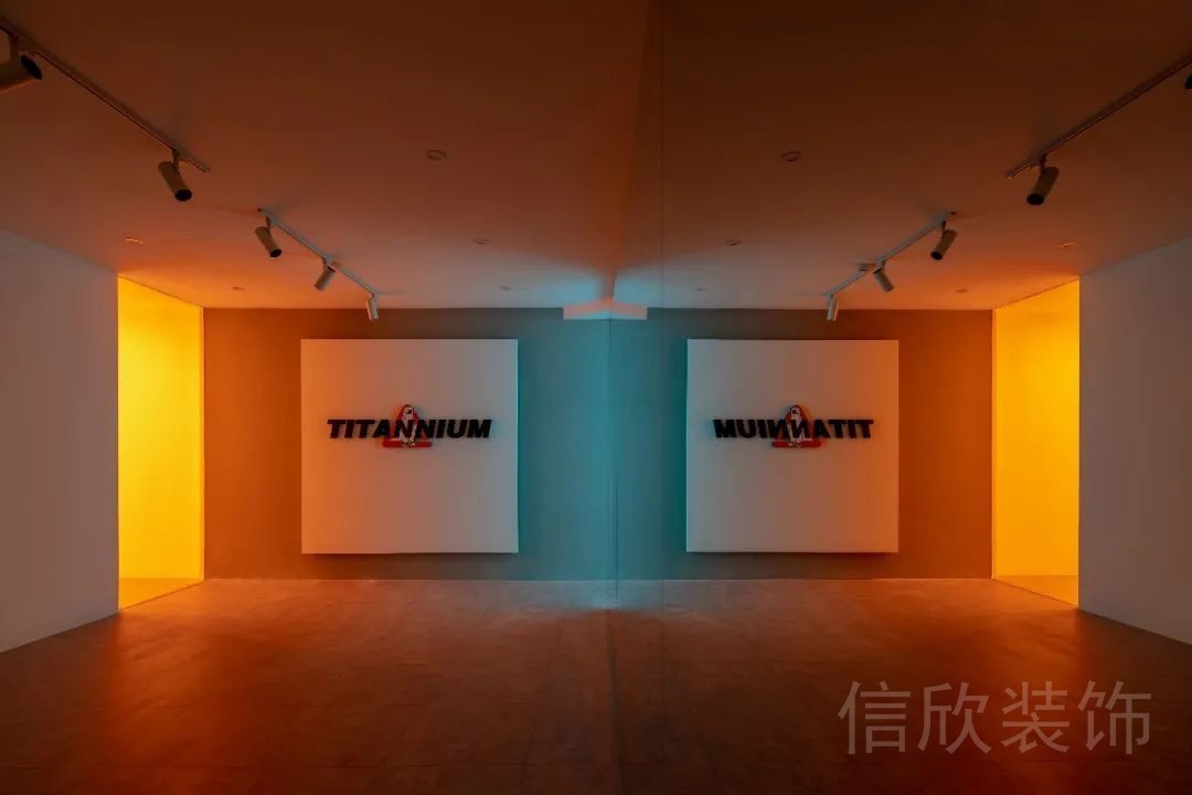 暖色調(diào)射燈鏡面玻璃墻壁健身房裝修設(shè)計圖