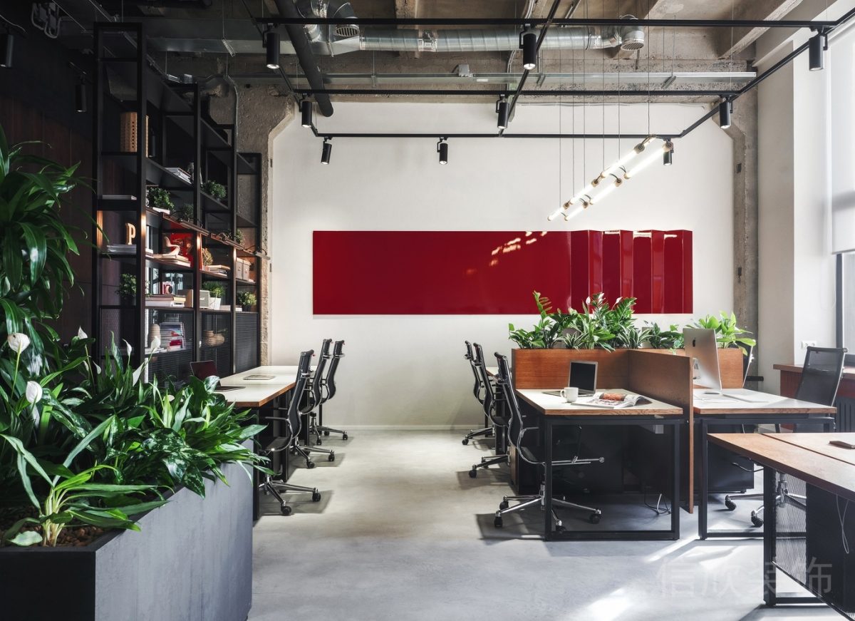 射燈天花工業(yè)風(fēng)簡(jiǎn)約辦公室裝修木質(zhì)工作桌效果